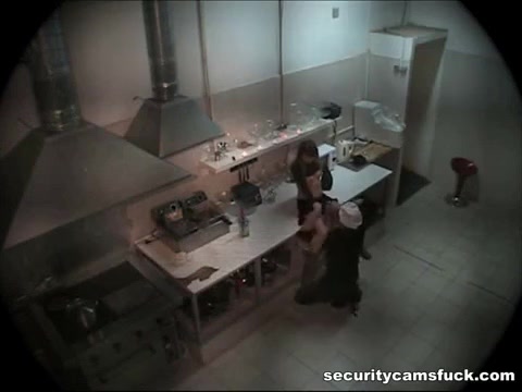 Камера наблюдения сняла секс сотрудников фастфуда
